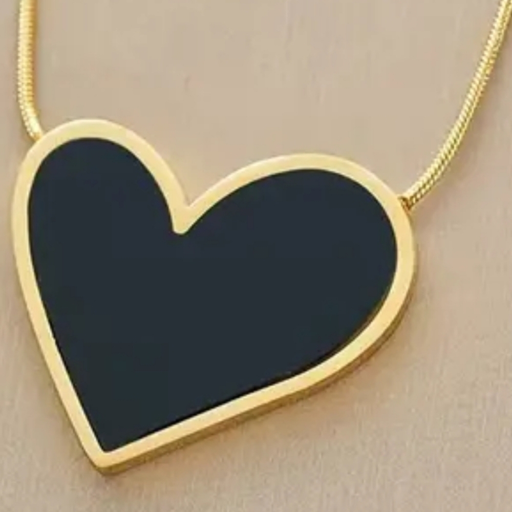 Heart Enamel Gold Tone Necklace 16" + 2" Extension Black - Picture 1 of 2